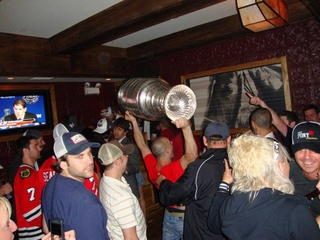 Illustration for article titled Blackhawks Celebrate Cup Win With 8AM Trip To Chicago Bar (MORE UPDATES)
